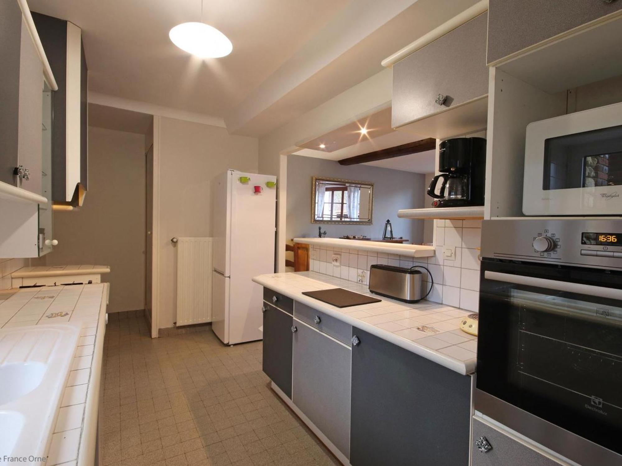 Maison Percheronne Spacieuse Avec Billard, Babyfoot, Et Jardin Clos, Animaux Bienvenus ! - Fr-1-497-65 La Mesniere Екстериор снимка