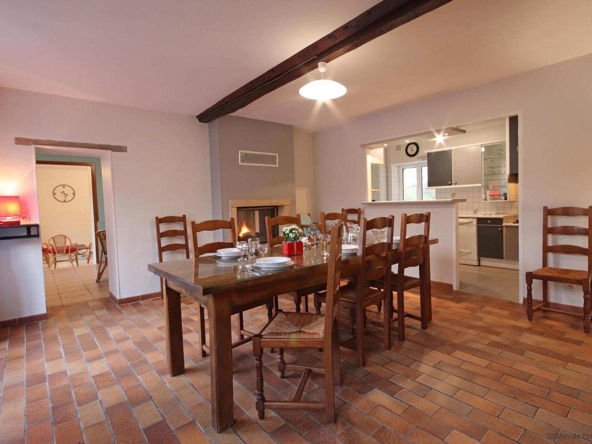 Maison Percheronne Spacieuse Avec Billard, Babyfoot, Et Jardin Clos, Animaux Bienvenus ! - Fr-1-497-65 La Mesniere Екстериор снимка
